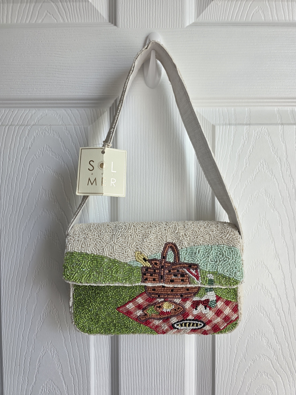 Beaded Picnic Scene Shoulder Bag - Beige & Green